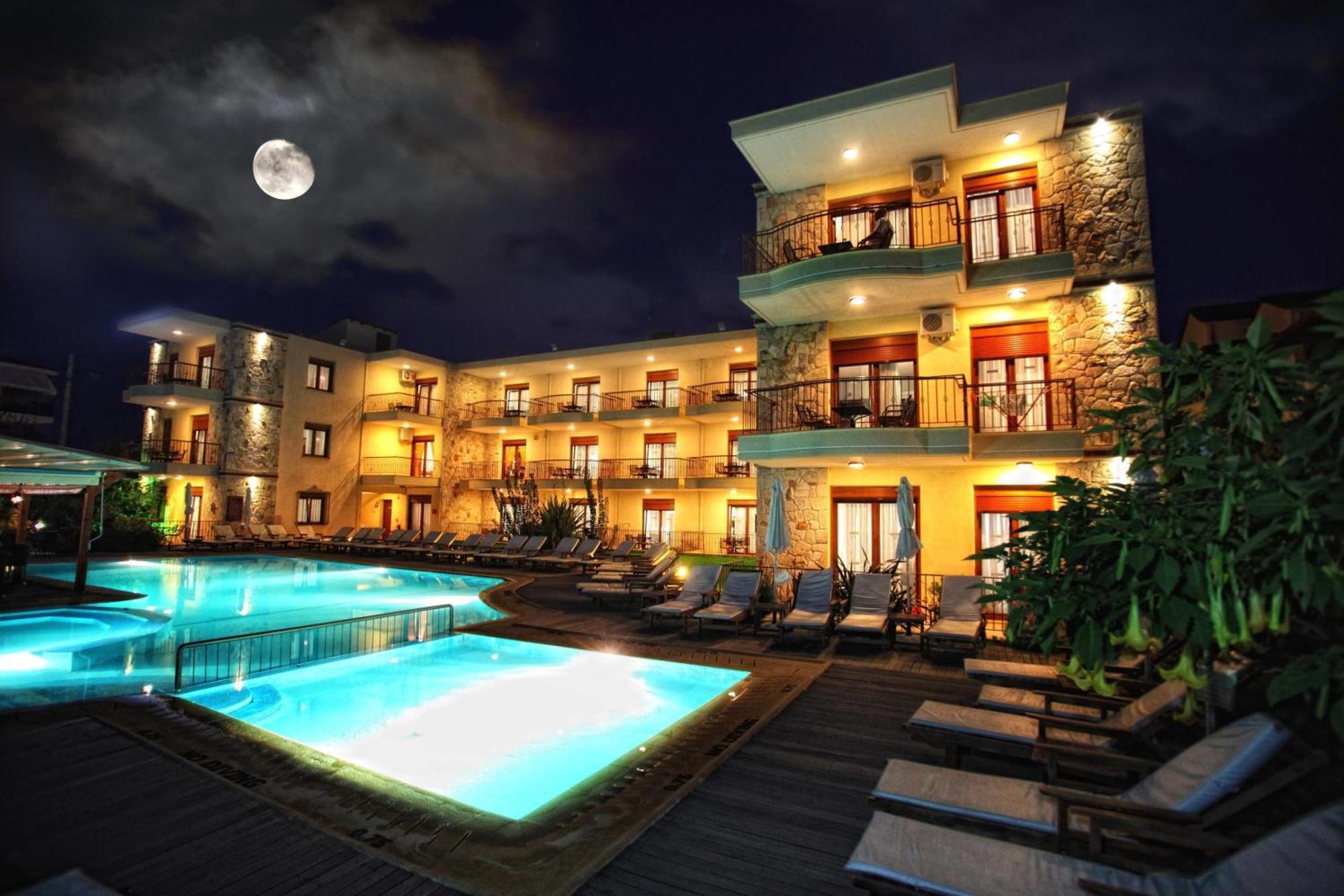 Nereides Hotel ハニオティス エクステリア 写真