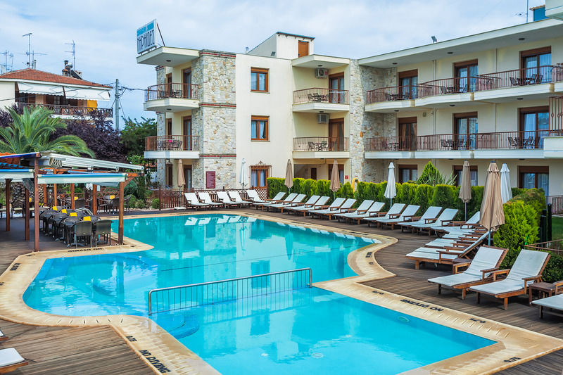 Nereides Hotel ハニオティス エクステリア 写真